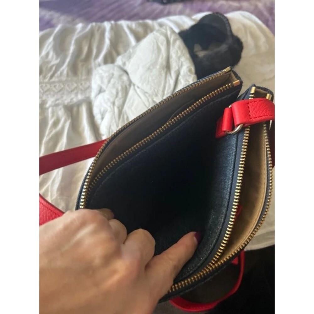 Talbots Crossbody - Picture 8 of 8